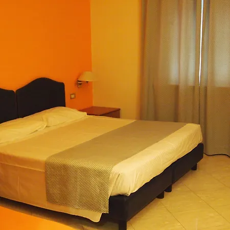 Piccolo Hotel
