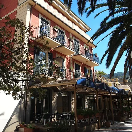 Piccolo Hotel
