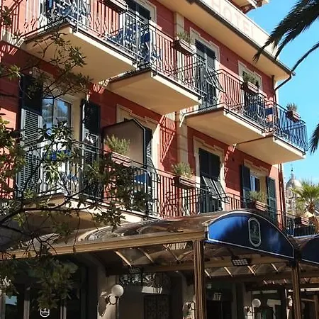 Piccolo Hotel