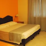 Piccolo Hotel